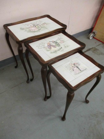 2470 - Hnizdove stolky rokoko kachle  37 x 53 cm  V - 49-56 cm  -  PRODANO